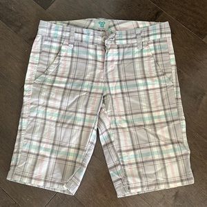 TNA Size 0 Plaid Bermuda Shorts